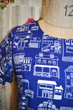 Load image into Gallery viewer, Berserk Streetscape cotton printed  Top