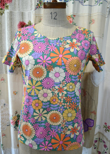 Berserk Daisy mix Cotton top