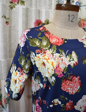 Load image into Gallery viewer, Berserk Navy bouquet stretch tunic dress