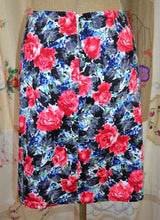 Load image into Gallery viewer, Berserk Floral Carpet Stretch Cotton pocket Skirt